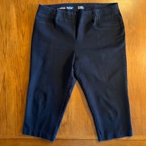 Croft & Barrow 18W Regular, The Effortless Stretch Pant, black Capris